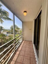 2935 NE 163rd St in North Miami Beach, FL - Building Photo - Building Photo