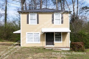 1012 Dover Ln in Birmingham, AL - Building Photo