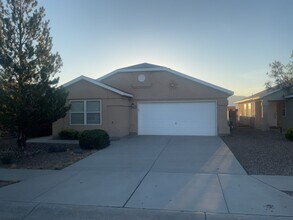 10428 Pamplona St NW in Albuquerque, NM - Building Photo - Building Photo