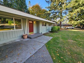 8827 116th Ave SE in Newcastle, WA - Building Photo