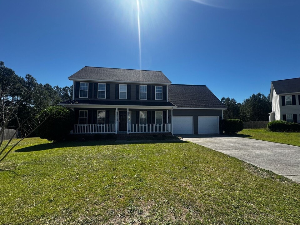 115 Sand Dollar Ct in Raeford, NC - Building Photo