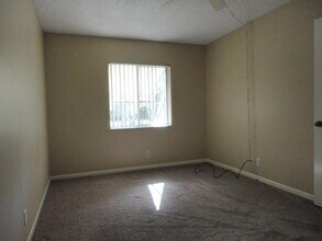 110 Lake Pine Cir in Greenacres, FL - Foto de edificio - Building Photo