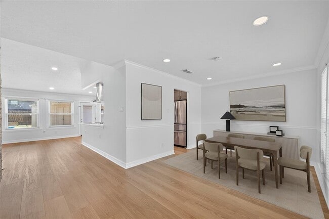 9906 Sageglow Dr in Houston, TX - Building Photo - Building Photo