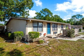 Palm Place in Sarasota, FL - Building Photo - Building Photo
