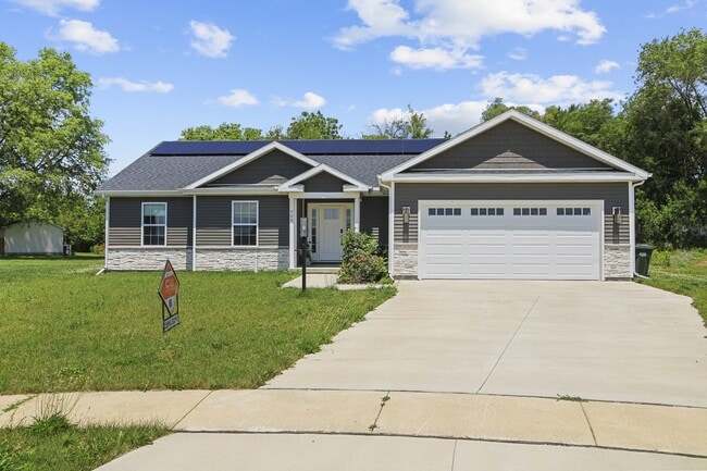 property at 709 N Abbey Rd