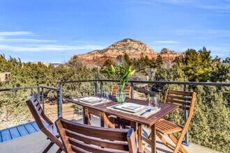 12 El Camino Grande, Unit A in Sedona, AZ - Foto de edificio - Building Photo