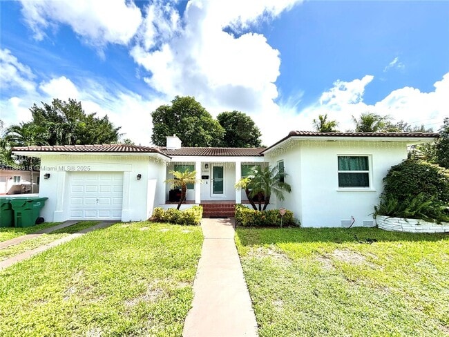 13101 NW Miami Ct in Miami, FL - Building Photo - Building Photo
