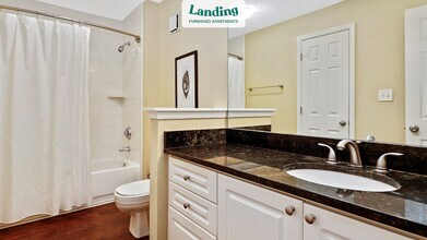 7150 Peachtree Dunwoody Rd-Unit -01-0910.26189 in Atlanta, GA - Foto de edificio - Building Photo