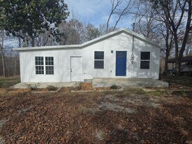 1301 Phillips Dr in Cookeville, TN - Building Photo
