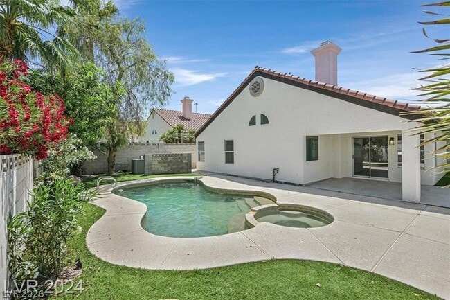 8 Barton Spring Cir in Henderson, NV - Building Photo - Building Photo