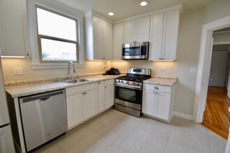 2401 32nd Ave in San Francisco, CA - Building Photo - Building Photo