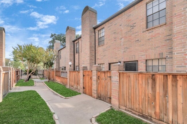 property at 9800 Pagewood Ln