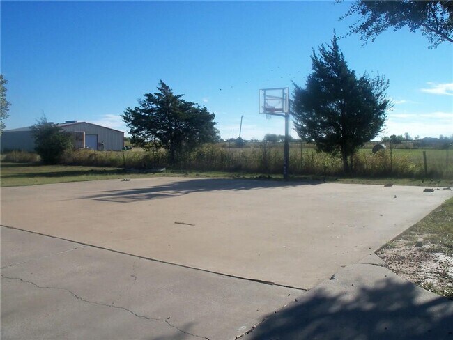 9506 Schmidt Ln in Manor, TX - Building Photo - Building Photo