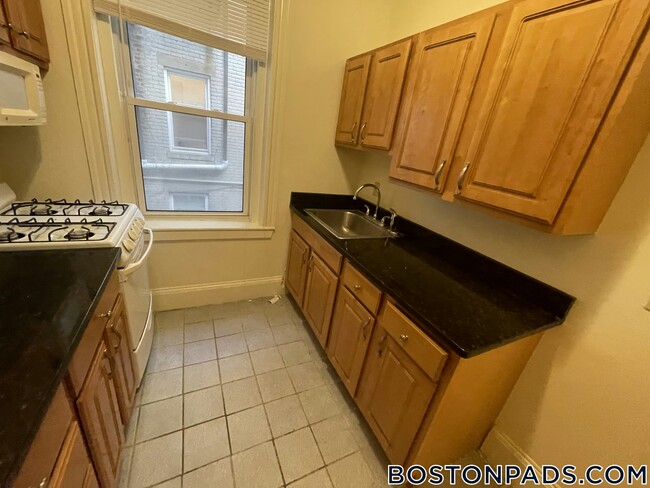 51 Queensberry St in Boston, MA - Building Photo - Building Photo