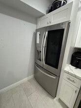 355 N Post Oak Ln in Houston, TX - Building Photo - Building Photo