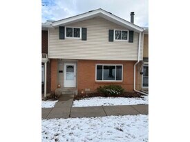 9046 Lehigh Ave in Denver, CO - Building Photo