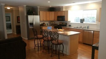 87 Panoramic Way in Walnut Creek, CA - Building Photo