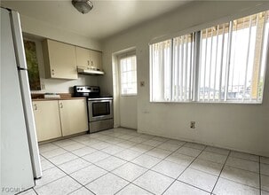 4613 SW 8th Pl in Cape Coral, FL - Building Photo - Building Photo