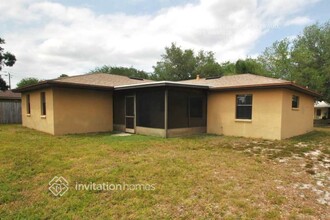 2001 Nicklaus Dr in Melbourne, FL - Building Photo - Building Photo