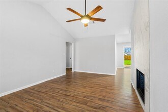 10511 Man O War Ave in Austin, TX - Building Photo - Building Photo