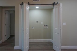 3703 Market St, Unit 1 in Houston, TX - Foto de edificio - Building Photo