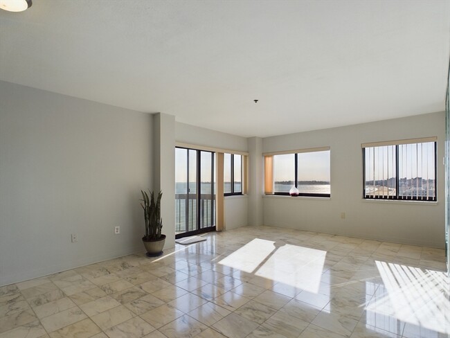 475 Revere St, Unit #1106A