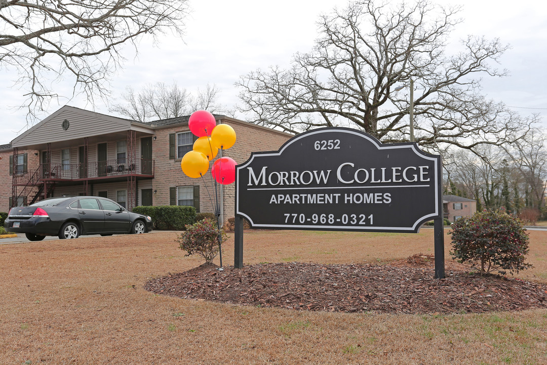 Bloom at Morrow in Morrow, GA - Building Photo