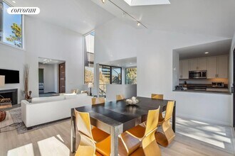 24 Wyandanch Ln in Amagansett, NY - Foto de edificio - Building Photo