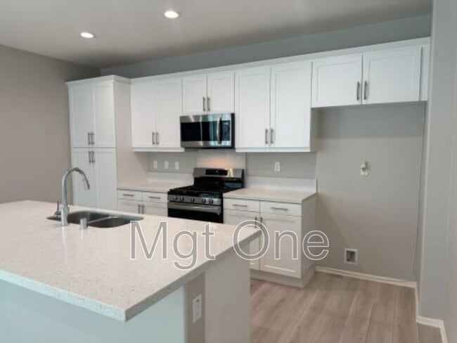 property at 133 Magnolia Ct