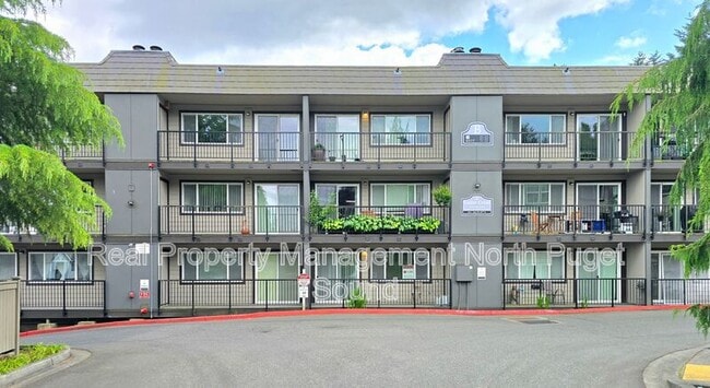 property at 9517 NE 180th St
