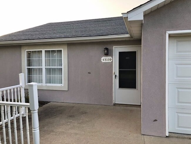 property at 4809-4811-4811 Geyser Blvd
