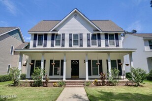 4026 Oak Forest Dr in Panama City, FL - Building Photo