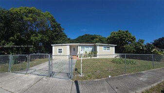 1085 NW 133rd St in North Miami, FL - Building Photo