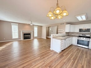 1220 Onyx Ln in Normal, IL - Building Photo - Building Photo