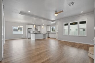 1375 Jolly Roger Ave in Payette, ID - Building Photo - Building Photo