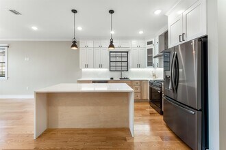 230 Griffith St in Jersey City, NJ - Building Photo - Building Photo