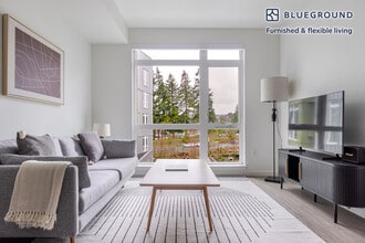 17675 NE 69th Ct in Redmond, WA - Building Photo - Building Photo