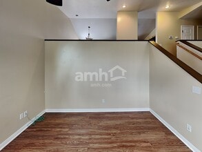 451 W 225 N in Clearfield, UT - Foto de edificio - Building Photo