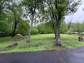 4036 Manor Dr in Stroudsburg, PA - Building Photo - Building Photo