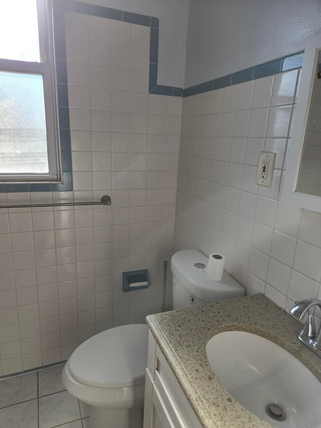 558 S 7th Ave, Unit 4 bed apartment in Mount Vernon, NY - Building Photo - Building Photo