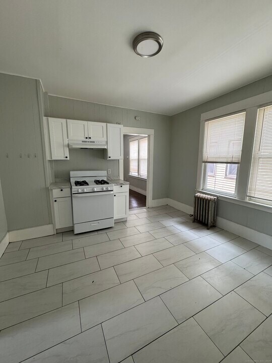 918 Winchester Ave in New Haven, CT - Building Photo