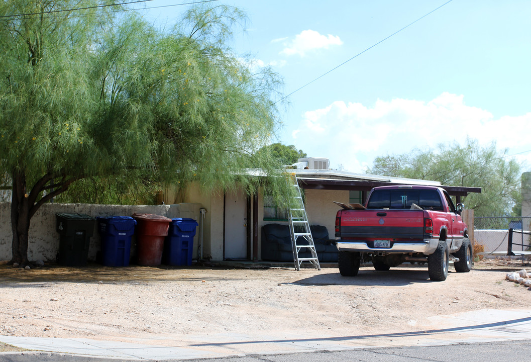 9-11 W Kelso St in Tucson, AZ - Building Photo