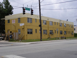 1969-1971 NW 2nd Ct in Miami, FL - Building Photo - Building Photo