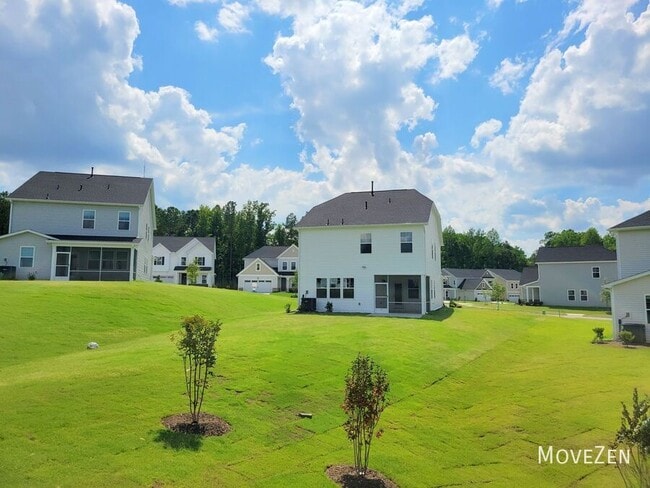 629 Emerald Bay Cir in Raleigh, NC - Building Photo - Building Photo