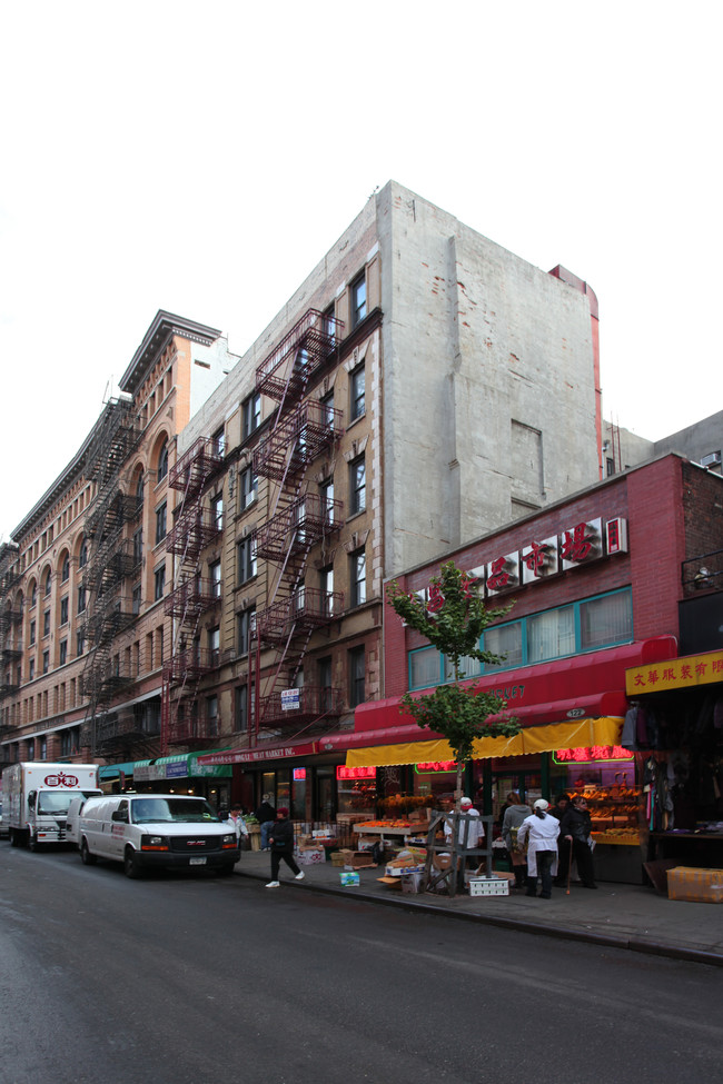 124 Mott St in New York, NY - Foto de edificio - Building Photo