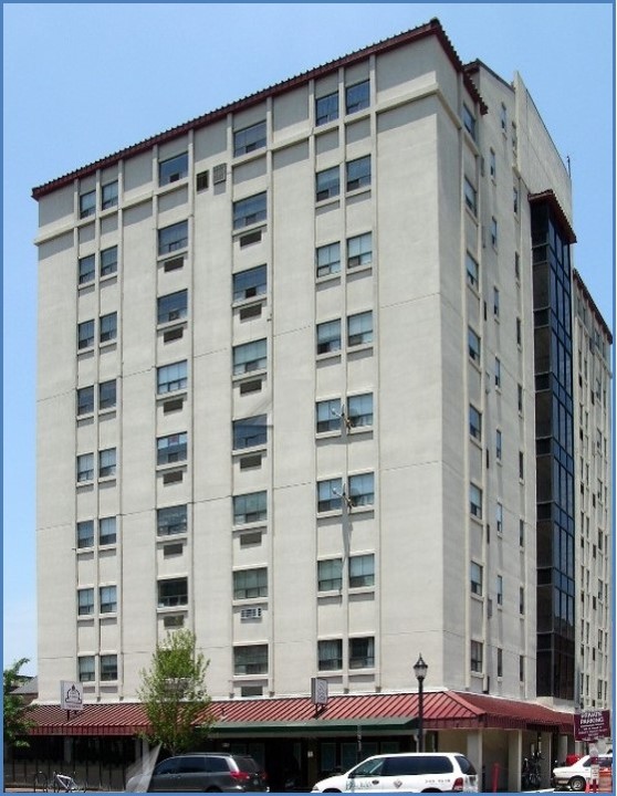 University Tower in Athens, GA - Foto de edificio