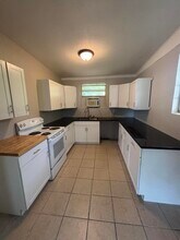 650 Blakely Ave in Crestview, FL - Building Photo - Building Photo