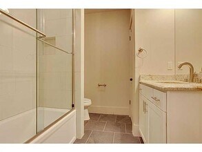 713 St Ann St. in New Orleans, LA - Foto de edificio - Building Photo