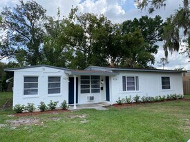 925 Mead Ave in Winter Park, FL - Building Photo