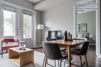 3201 Esperanza Crossing in Austin, TX - Building Photo - Building Photo